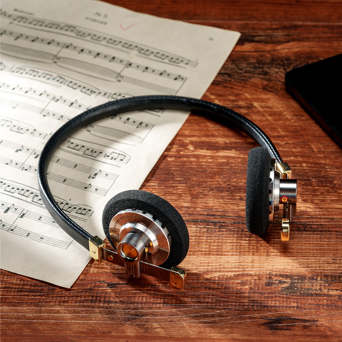 ROSESELSA Distant Mountain On Ear Wired Headphones, HIFI OOTD Vintage Headsets, Metal & Leather Earphones, 40mm DD MMCX 3.5mm