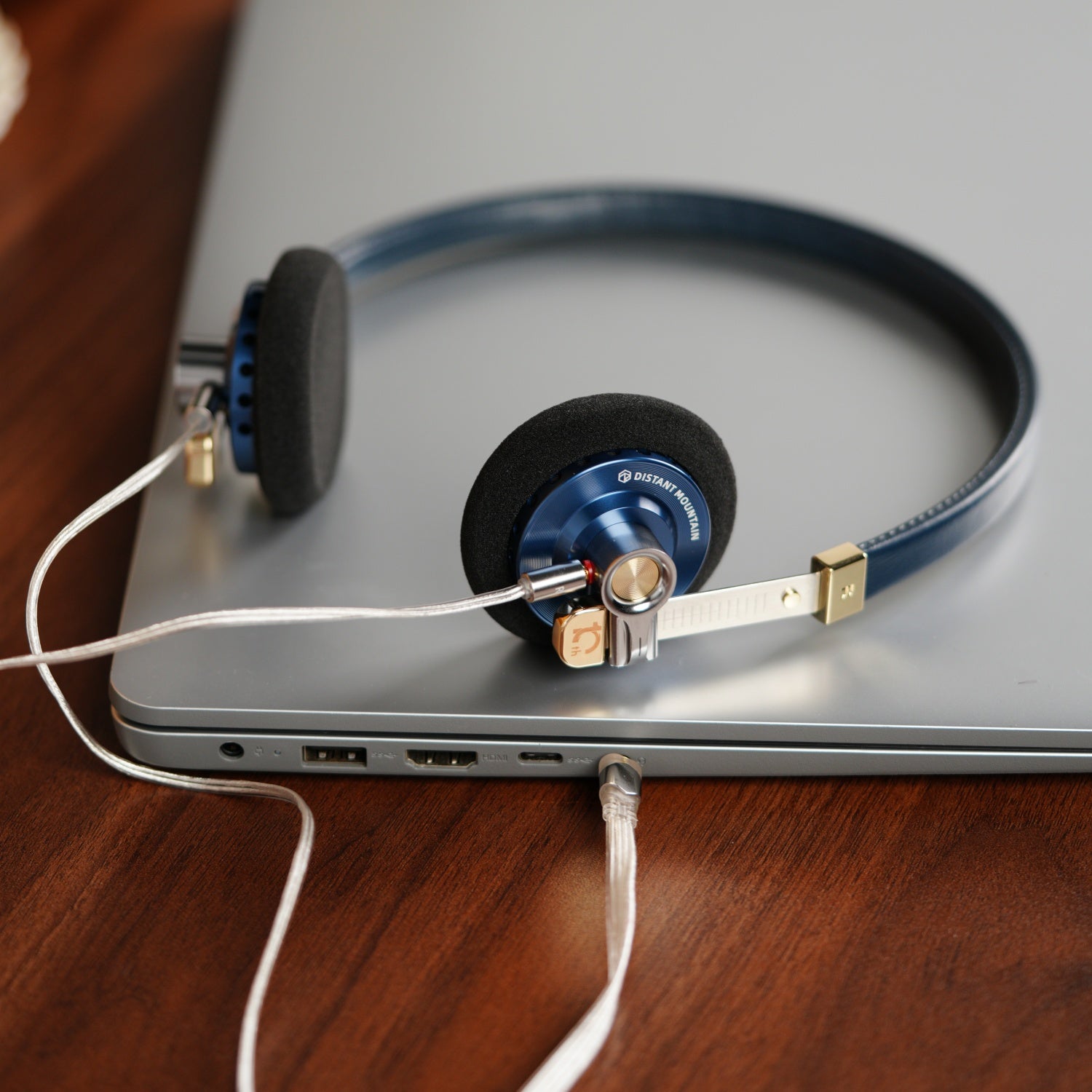 Distant Mountain 10th Anniversary | On Ear Headphones - ROSESELSA